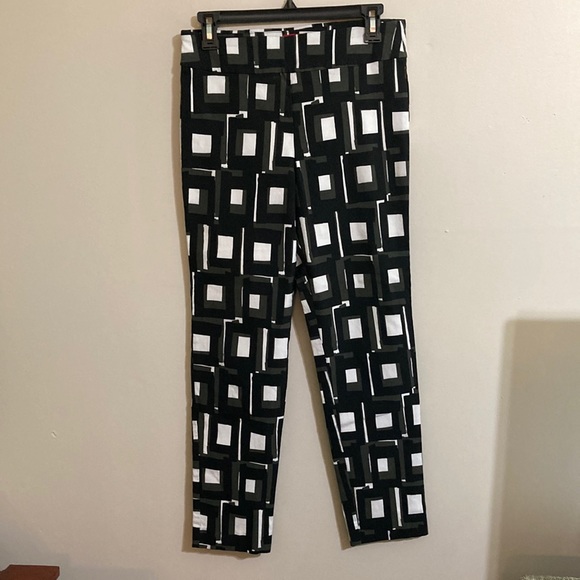 Krazy Larry size 10 pull on geometric pattern pants. - Picture 1 of 6